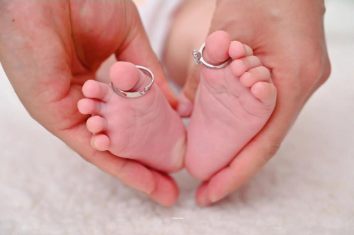 荣成怀孕多久才会孕吐